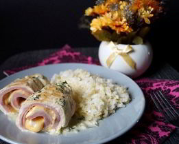 Рулетики Кордон бле в сливочном соусе