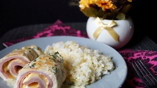 Рулетики Кордон бле в сливочном соусе