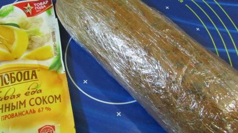 рыбный рулет с оливками