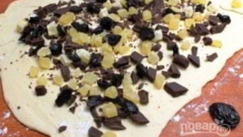 шоколадный рулет из слоеного теста