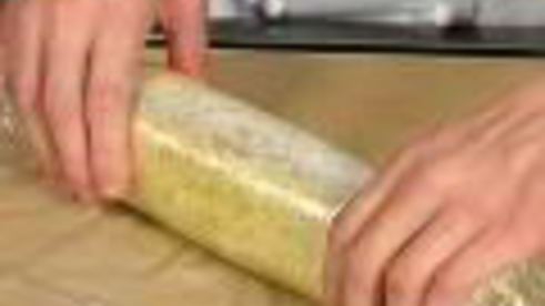 яичный рулет с копченой сельдью