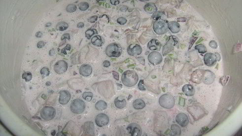 сельдь с черной смородиной