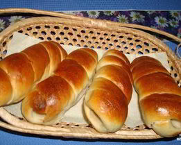 Сосиски в тесте без дрожжей