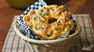 Сосиски в тесте оригинальное оформление