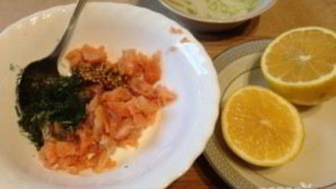 горячий сэндвич с лососем