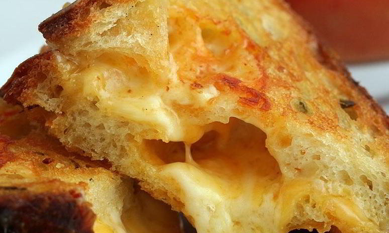 Рецепт поджаристых сырных сэндвичей
