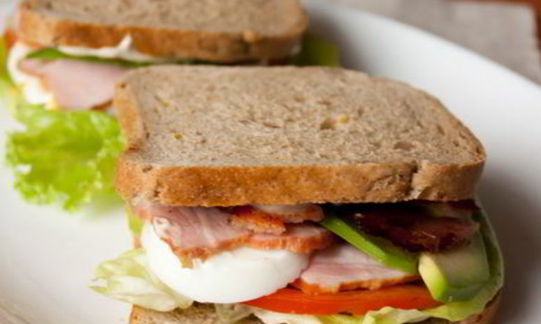 Рецепт сэндвича с кобб-салатом