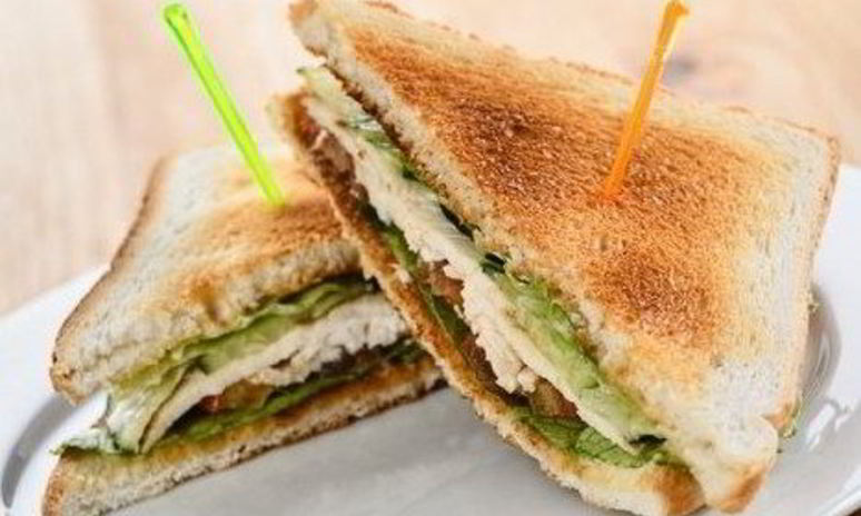 Рецепт сэндвича с курицей и овощами