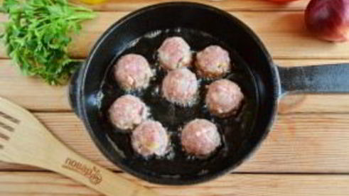 сэндвич с мясными шариками