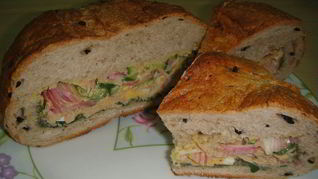 Сэндвич с салатом Ницца