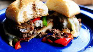 Сэндвичи с говядиной, болгарским перцем и грибами