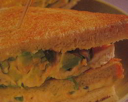 Сэндвичи с курицей и авокадо