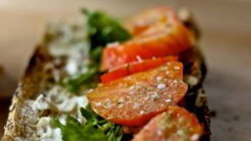 сэндвичи с помидорами