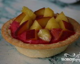 Холодные пирожные из вишни в тарталетках