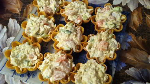 тарталетки с красной рыбой