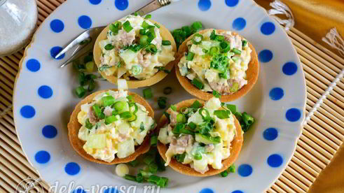 тарталетки с печенью трески