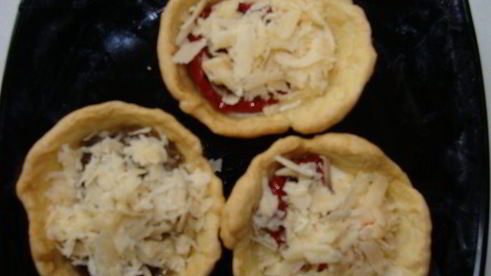 тарталетки с сыром джюгас