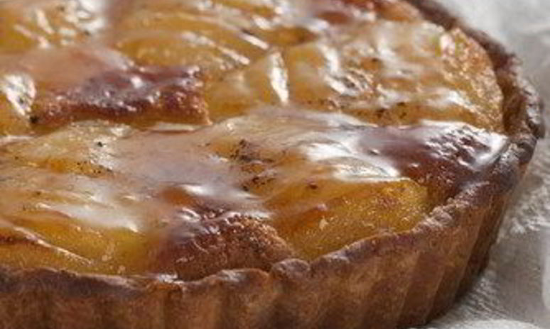 Рецепт грушевого тарта на шоколадно-миндальном тесте