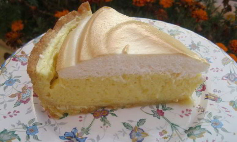 Рецепт лимонного тарта с меренгой