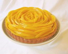 Манговый тарт с заварным кремом