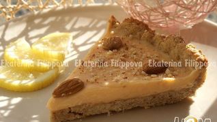 Миндальный тарт с шоколадно-грейпфрутовым кремом