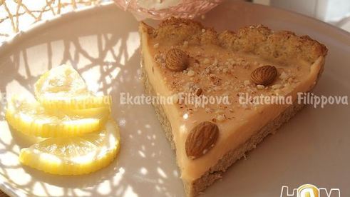 миндальный тарт с шоколадно-грейпфрутовым кремом