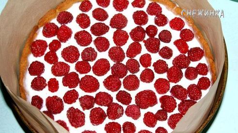 шоколадно-творожный тарт-суфле с малиной