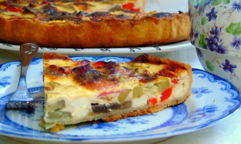 Рецепт сметанного тарта с овощами и фетой