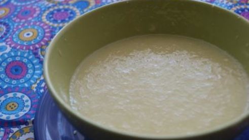 тарт с брусникой и запеченным ганашем из белого шоколада