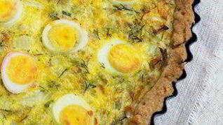 Тарт с капустой и перепелиными яйцами