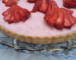 Тарт с клубничным муссом