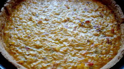 тарт с красной чечевицей и кокосом