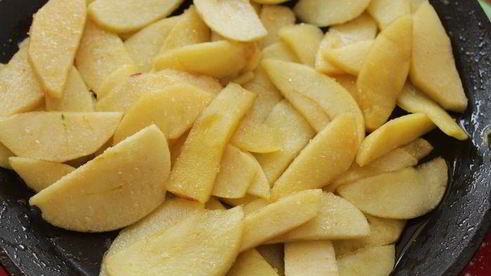 тарт с миндалем и яблоками