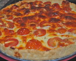 Тарт с помидорами и сыром