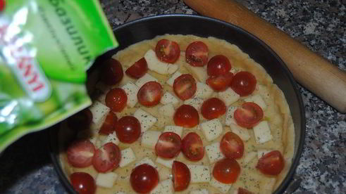 тарт с помидорами и сыром