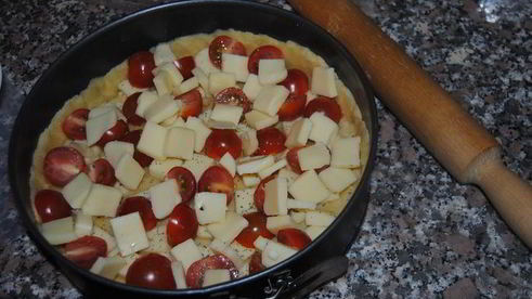 тарт с помидорами и сыром
