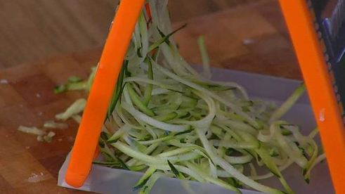 тарт с цукини, рисом и кедровыми орешками