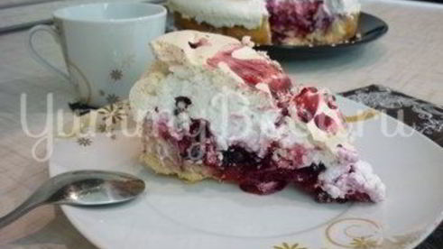 ягодный тарт под нежным безе