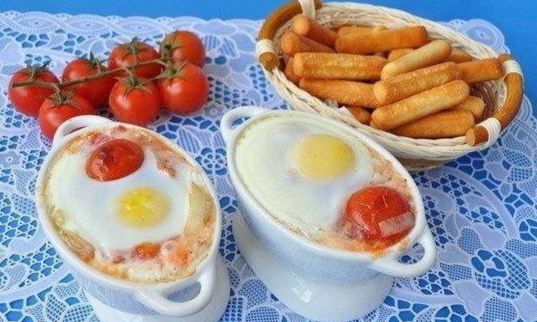 Рецепт глазуньи с перцем и помидорами пелати