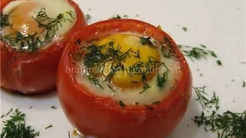 глазунья в помидоре
