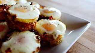 Картофельные корзинки с яичницей-глазуньей