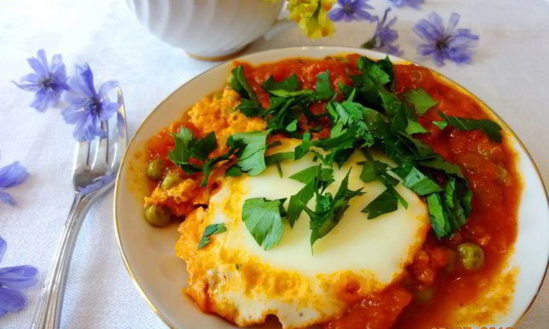 Рецепт шакшуки — яичницы с помидорами