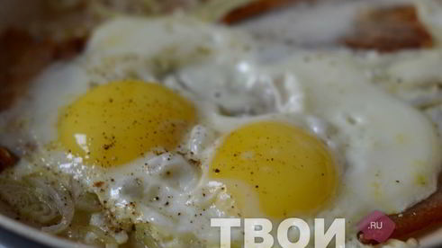 яичница с беконом