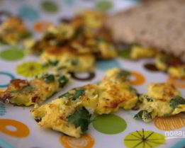 Яичница с творогом