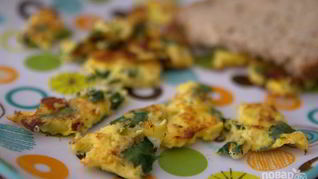 Яичница с творогом