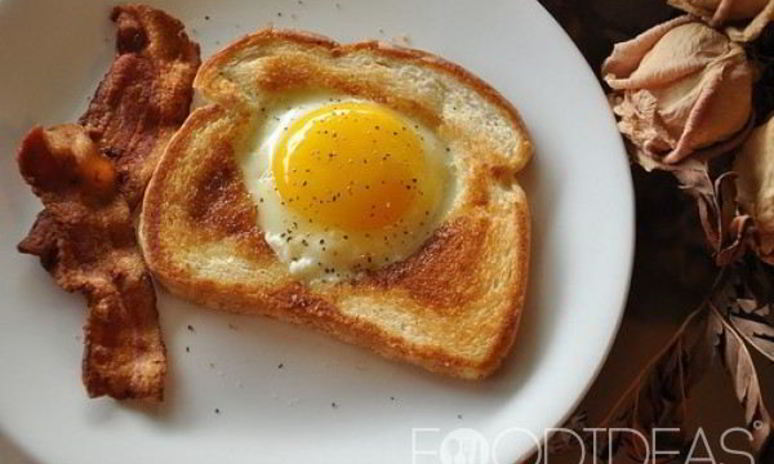 Рецепт яичницы в хлебе