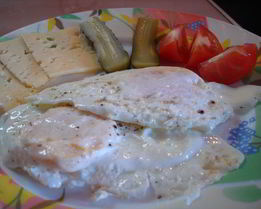 Яйца жаренные в мешочек