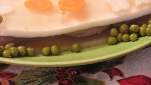 слоеное заливное из языка петушок