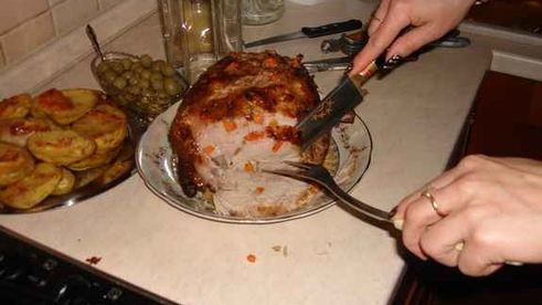 запеченая свинина, маринованая в кефире