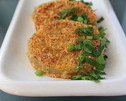 Жареные зеленые помидоры с молочной подливкой